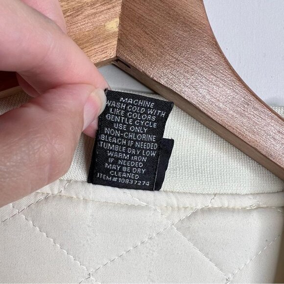 Disney Womens Size Medium Alice In Wonderland Souvenir Jacket Satin Bomber Coat - Picture 13 of 14